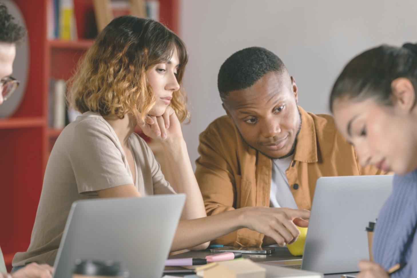 Testing coordination session showing collaborative problem-solving approach